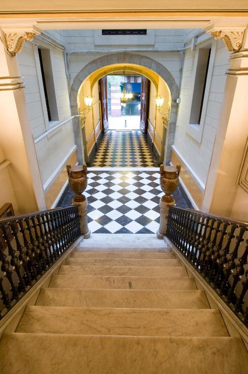 Palace Guesthouse Barcelone Extérieur photo