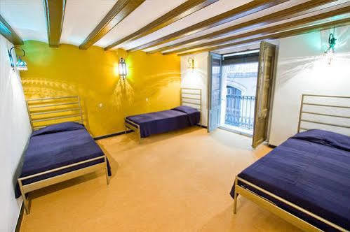 Palace Guesthouse Barcelone Extérieur photo