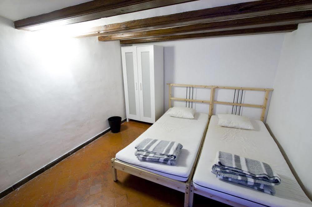 Palace Guesthouse Barcelone Extérieur photo